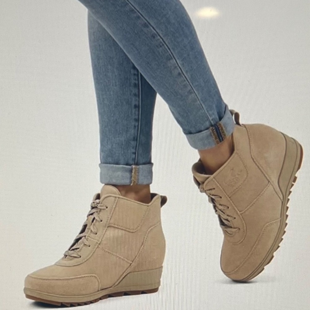 Sorel Evie Sport Lace Up Boots Womens 11 Tan NL3817-251 Good Waterproof Wedge